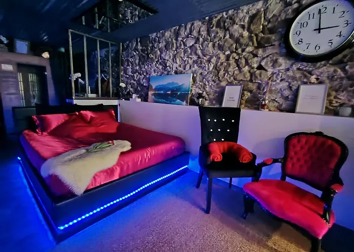 Sweet Loft Grenoble-Love Room Avec Jacuzzi & Sauna